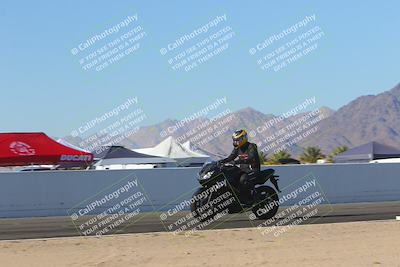 media/Nov-06-2023-Moto Forza (Mon) [[ce023d0744]]/4-Beginner Group/Session 4 (Finish Line Checker)/